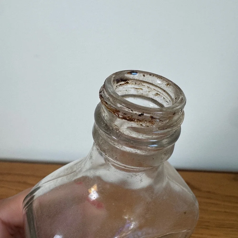 Vintage Furst-McNess Co‎ Freeport ILL USA Embossed Clear Glass Bottle Rusty Cap
